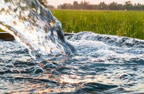 احیا و تعادل بخشی آب‌های زیرزمینی پیگیری می‌شود 