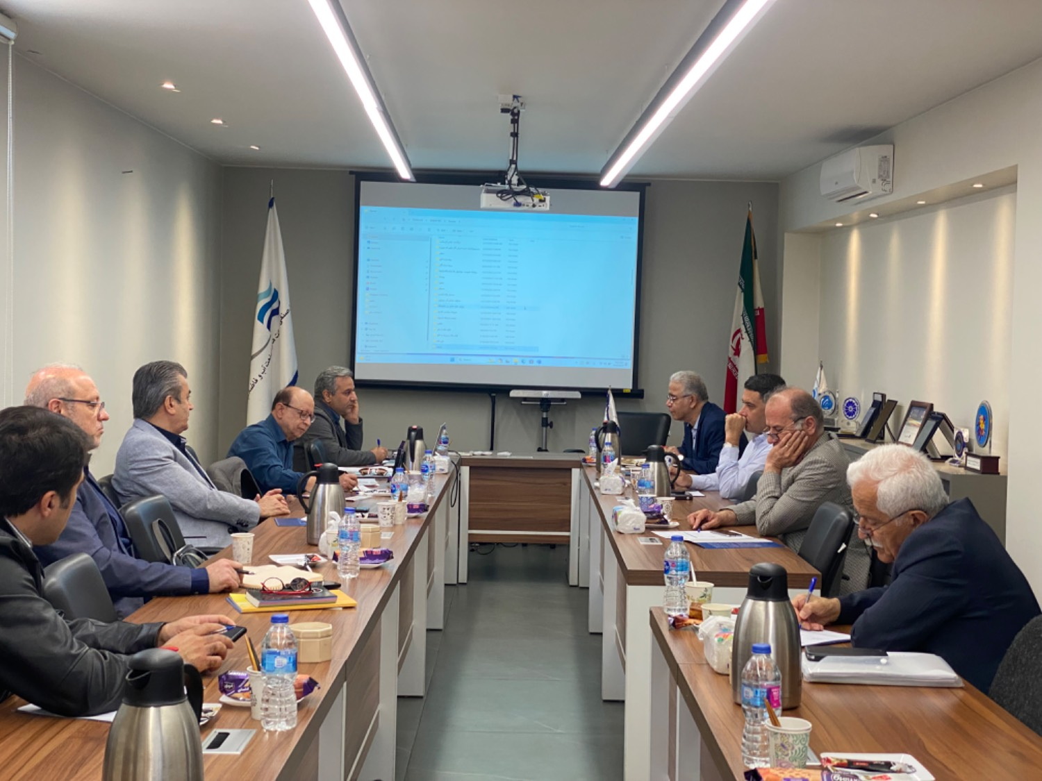چهارمین جلسه هیات مدیره